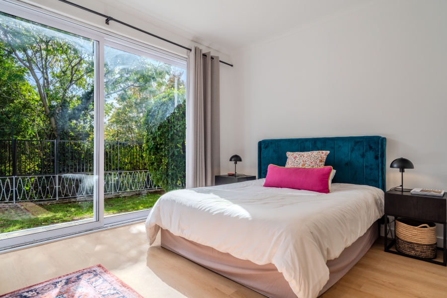 7 Bedroom Property for Sale in Rondebosch Western Cape